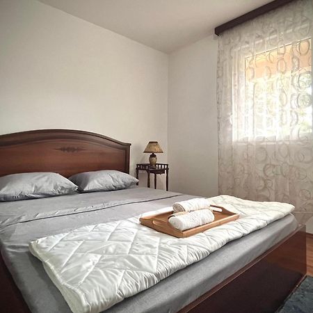 As Apartment House Nikšić Extérieur photo